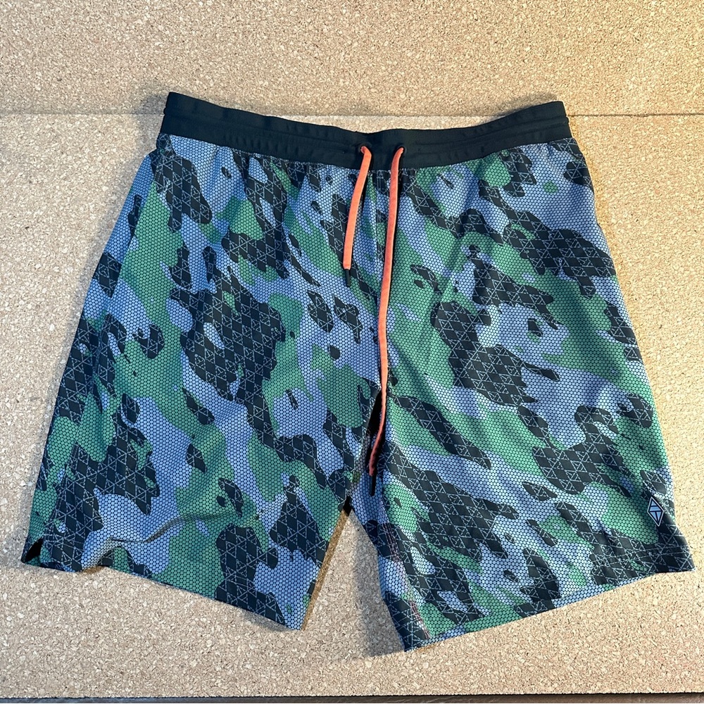 Aqua Tech Board Swim Shorts Walking Large Camo